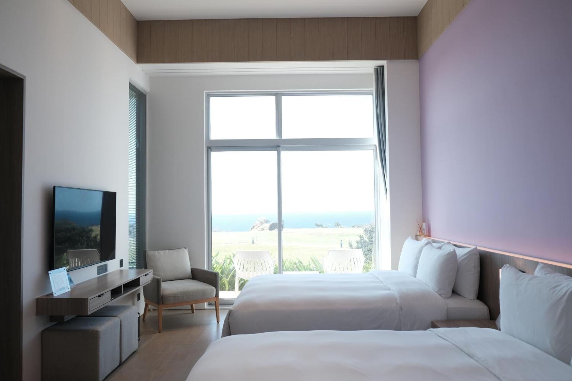 Sunlight On The Peninsula Hotel Cape Eluanbi Room photo